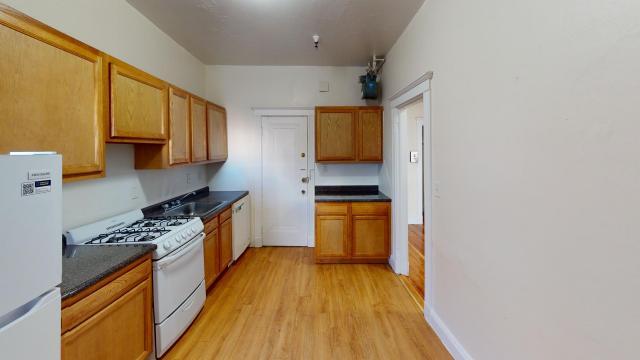 Building Photo - 3 bedroom in Boston MA 02135