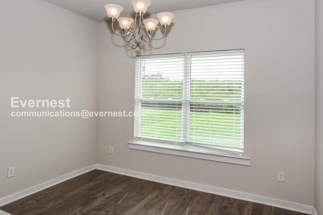 Building Photo - 120 Grip Dr