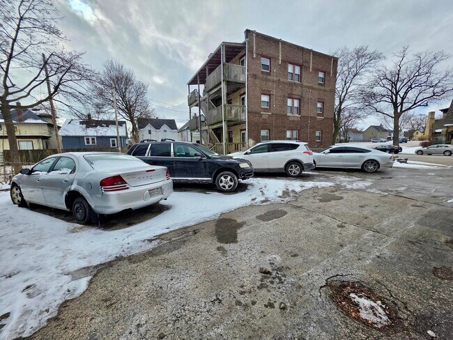 Building Photo - 2109 Washington Ave