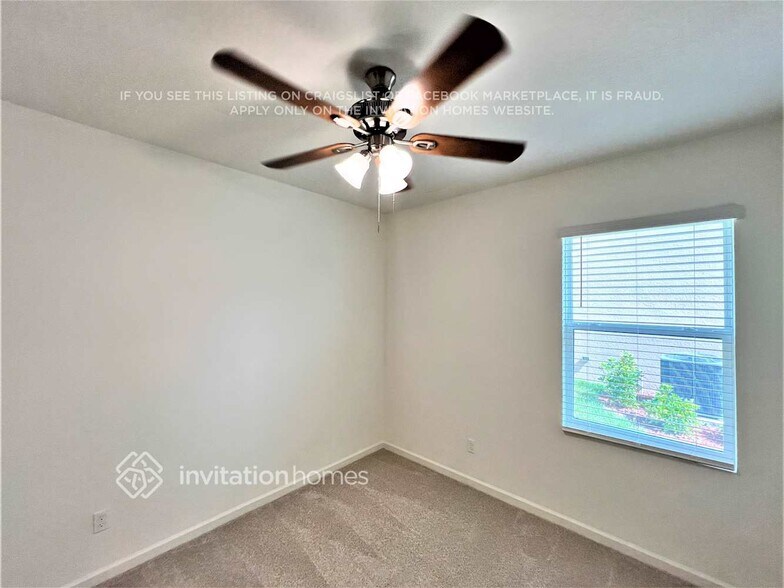 Building Photo - 565 Seaspray Dr