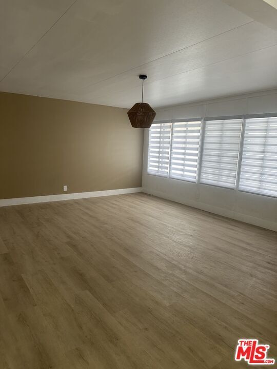 Building Photo - 19427 Welby Way