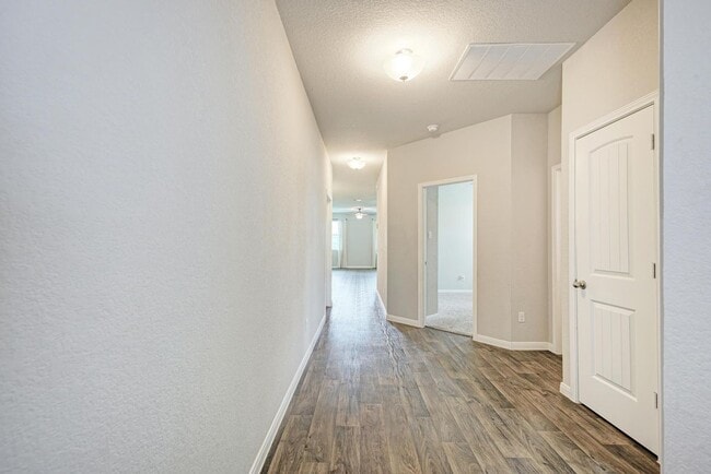 Building Photo - 125 Jubilee Dr