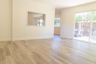 Building Photo - 636 Eastview Way