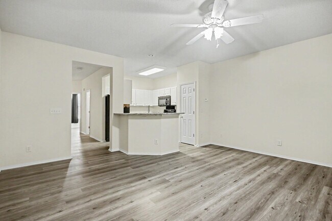 Building Photo - 113 Olde Towne Way