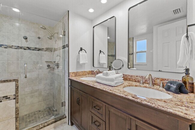 Building Photo - 11312 112th St N