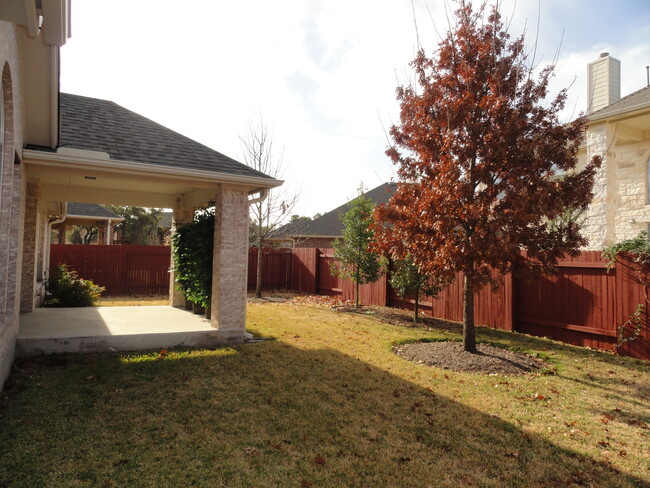 Building Photo - 10024 Lisi Anne Dr