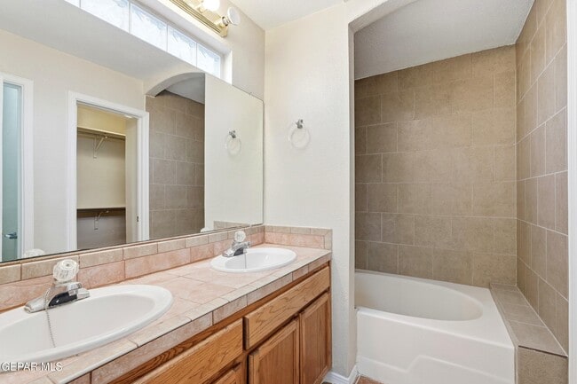 Building Photo - 7536 Le Conte Dr