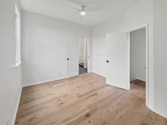 Building Photo - 1321 Hermes Ave