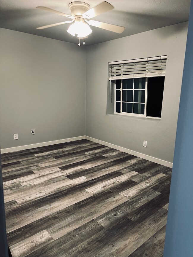 Building Photo - 3826 Monroe Ave