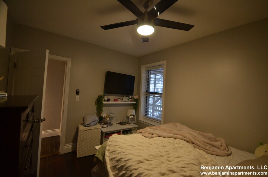 Building Photo - 60 Florida St