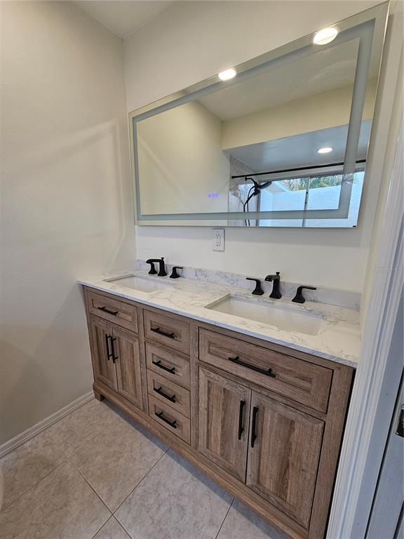 Building Photo - 659 N Jefferson Ave