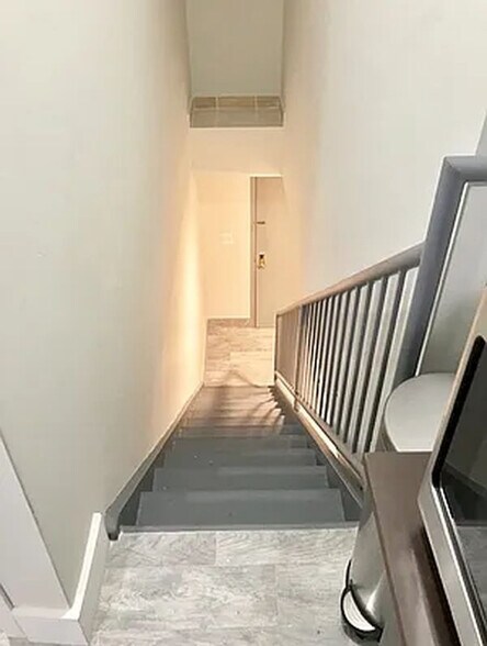 Building Photo - 556 W 161st St