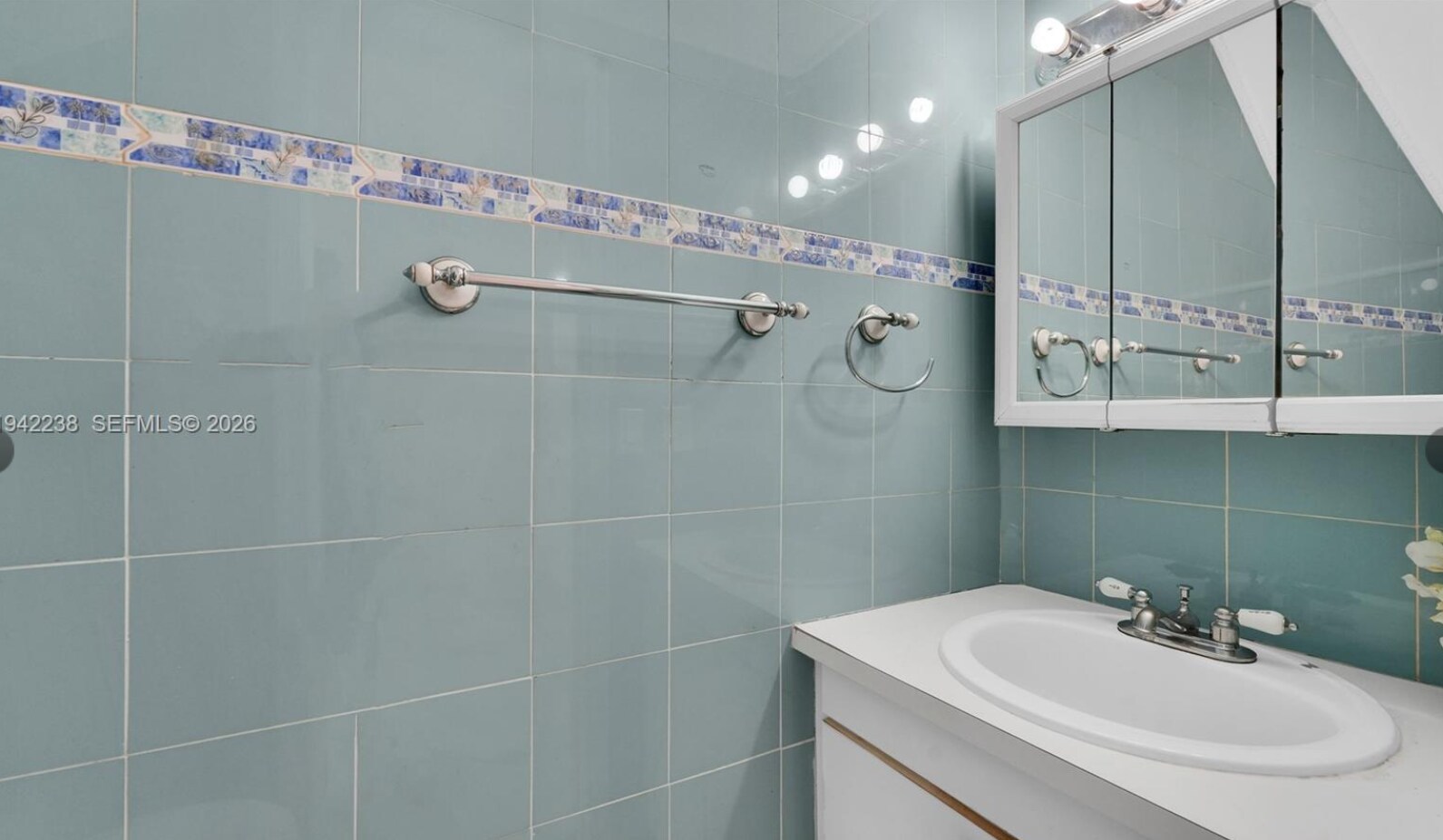 Building Photo - 1917 SW 107th Ave