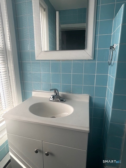 Building Photo - 20 Lounsbury Ave