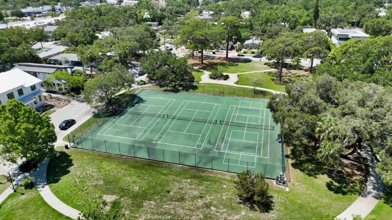 Building Photo - 1930 9th St