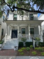 Building Photo - 110 E 38th St