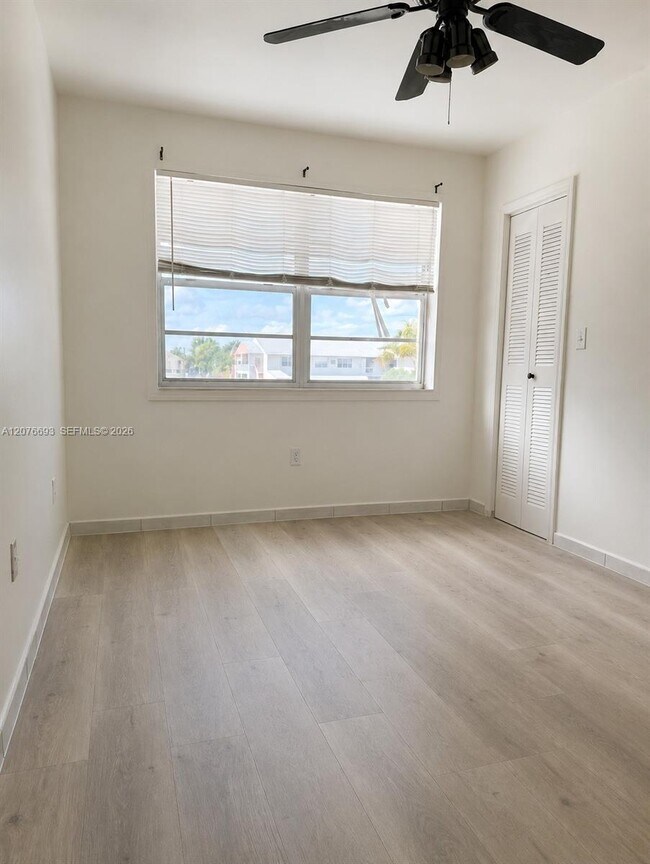 Building Photo - 15401 SW 81st Cir Ln