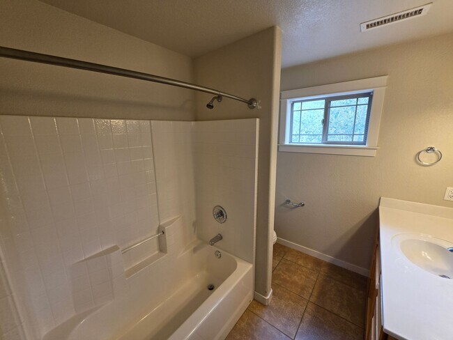 Building Photo - 3722 E Avocet Way