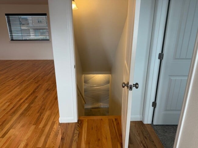 Building Photo - Fully Upgraded Executive Home For Lease