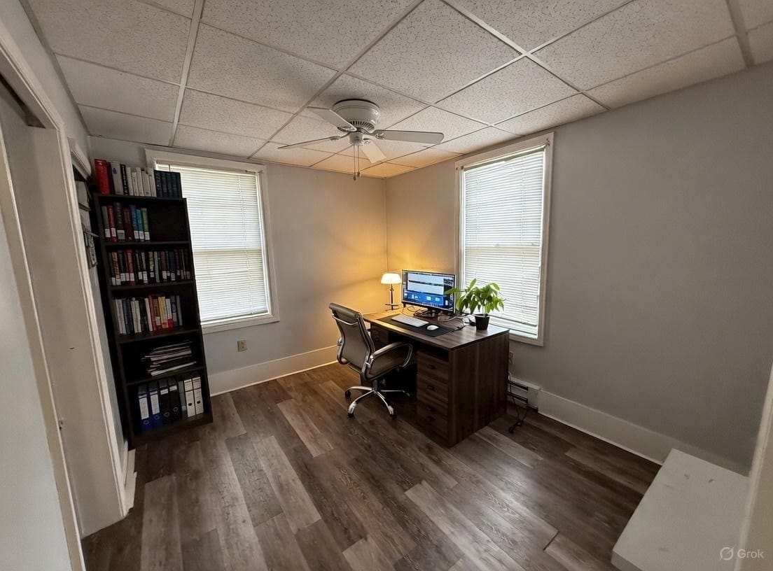 Office (or bedroom) - 136 West St