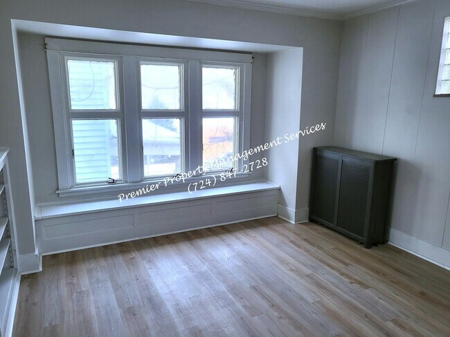 Building Photo - 820 14th St