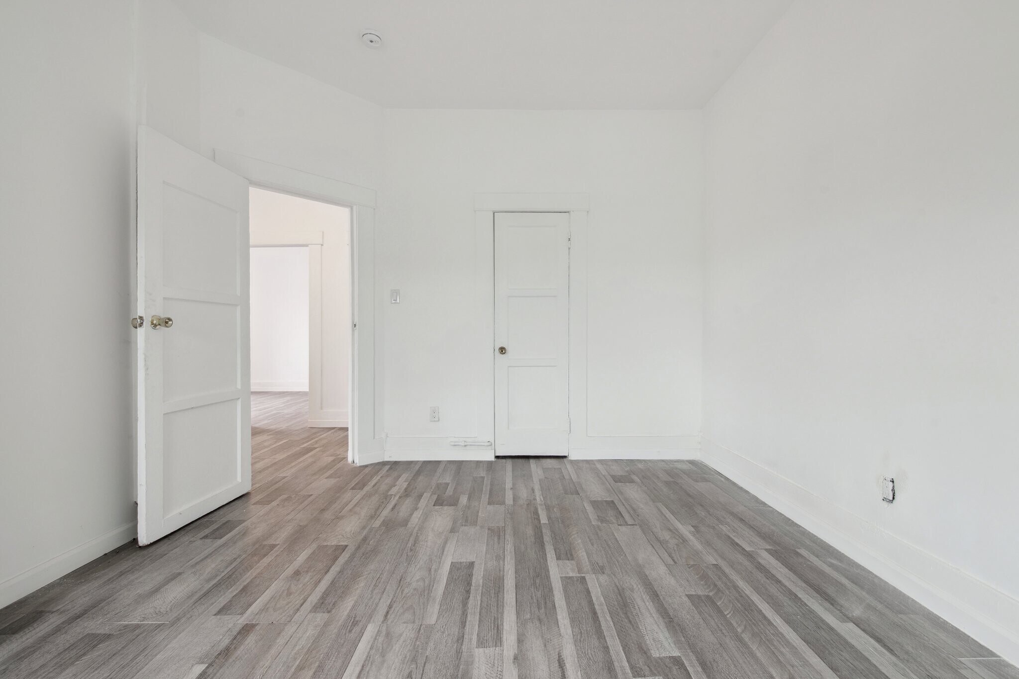 Building Photo - 635 W 53rd St
