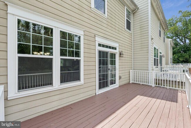 Building Photo - 10290 Greenspire Dr