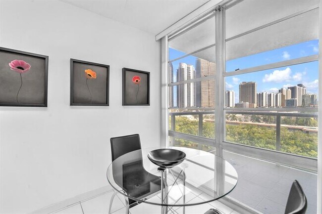 Building Photo - 230 174th St