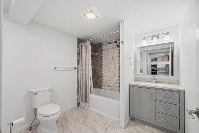 Building Photo - 17 Anna Ave