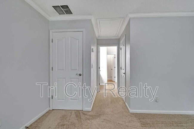 Building Photo - 69 Meadows Creek Ln