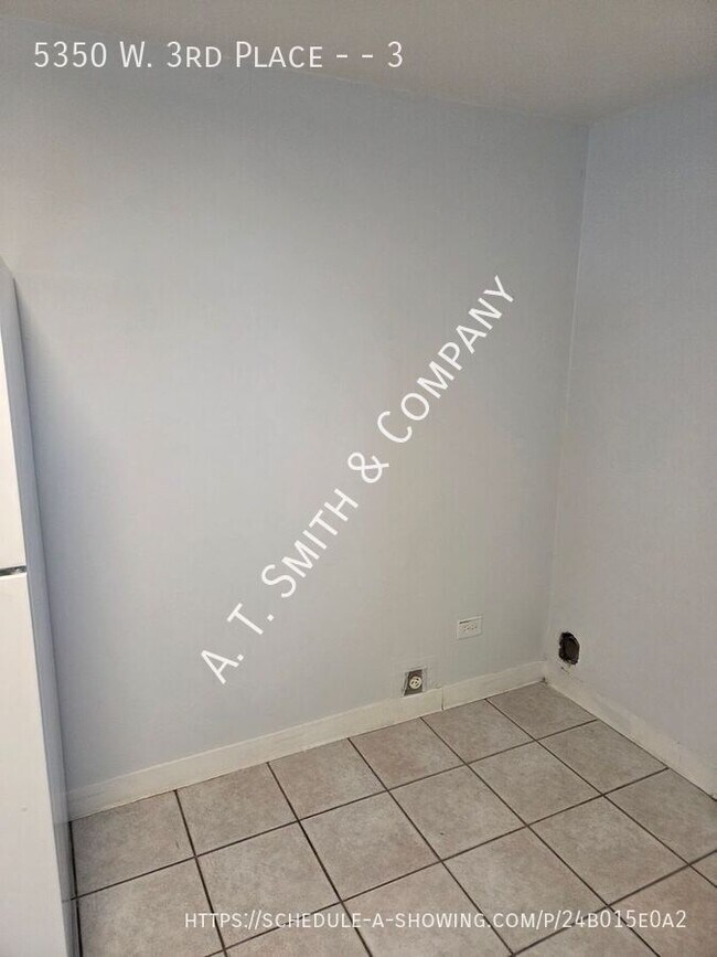 Building Photo - 5350 W 3rd Pl