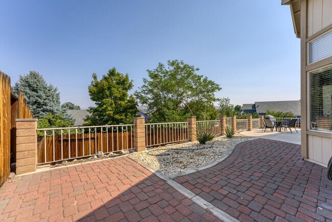 Building Photo - FULLY FURNISHED Sparks home with all utilities included and flexible lease options