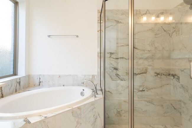 Building Photo - 4118 Ana Ridge Ln