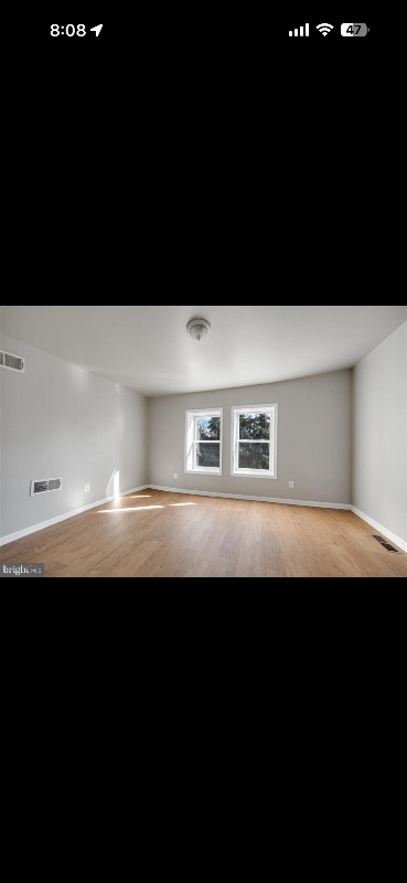 Building Photo - 109 W Logan St