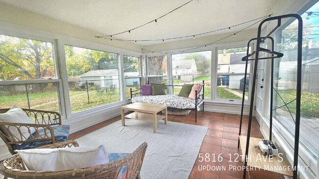 Building Photo - 5816 12th Ave S