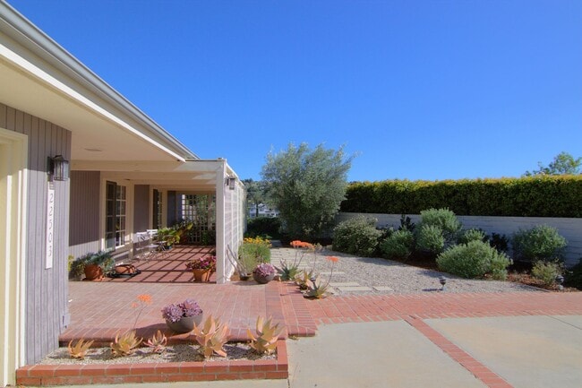 Building Photo - Architect’s Dream with Panoramic Valley Views in Private Calabasas Cul-de-Sac