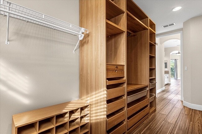 Building Photo - STOP USING THIS ACCOUNT! THIS IS OLD - 2625 Tweed Run