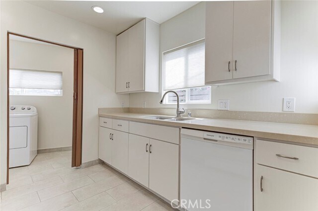 Building Photo - 4018 Somers Ave