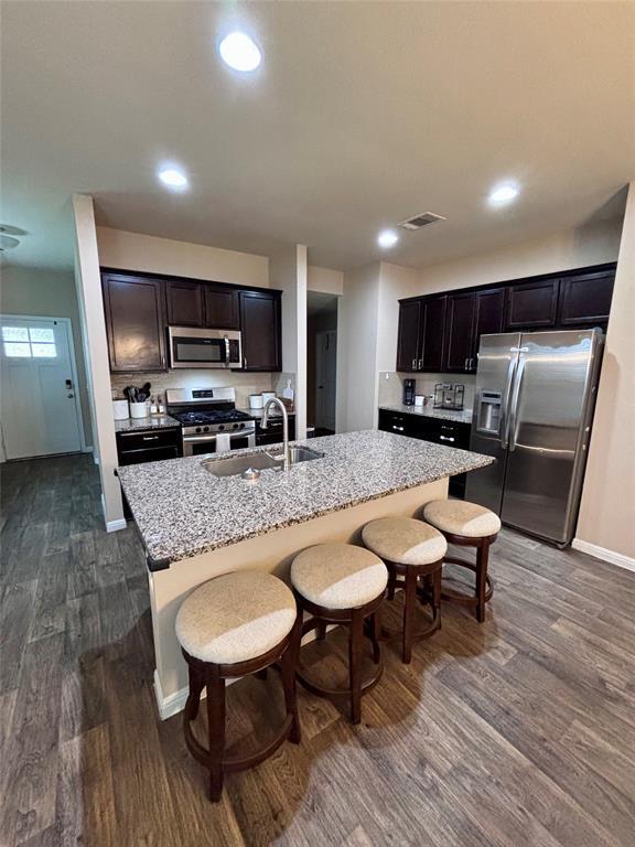 Building Photo - 108 Blue Sage Dr