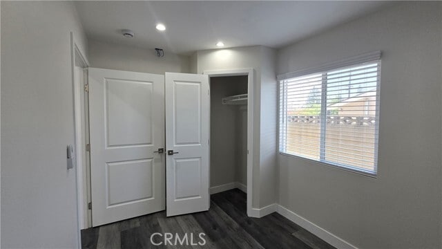 Building Photo - 1750 N Madera Ave