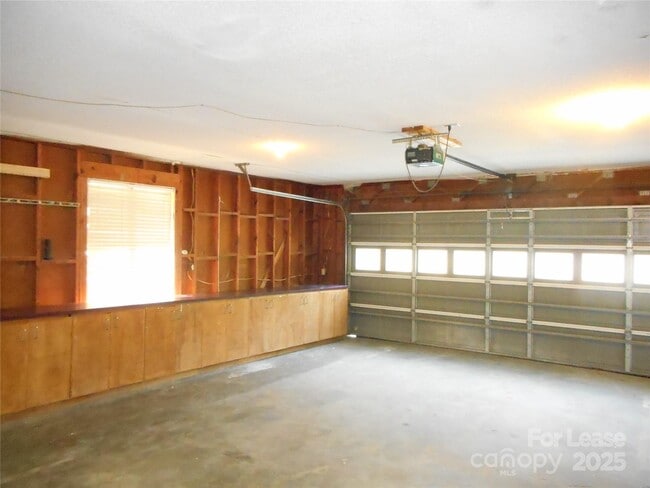 Building Photo - 11518 Green Willow Ln