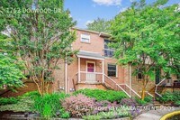 Building Photo - 1762 Dogwood Dr