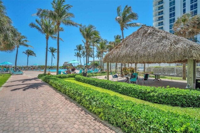 Building Photo - 3801 S Ocean Dr