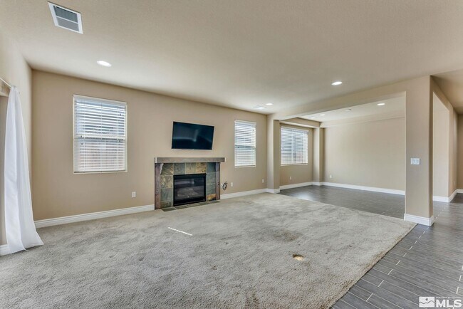 Building Photo - 4942 Monrovia Dr