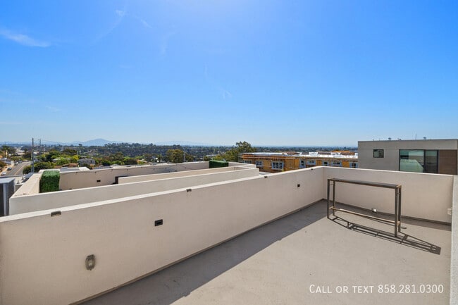 Building Photo - 1055 32nd St