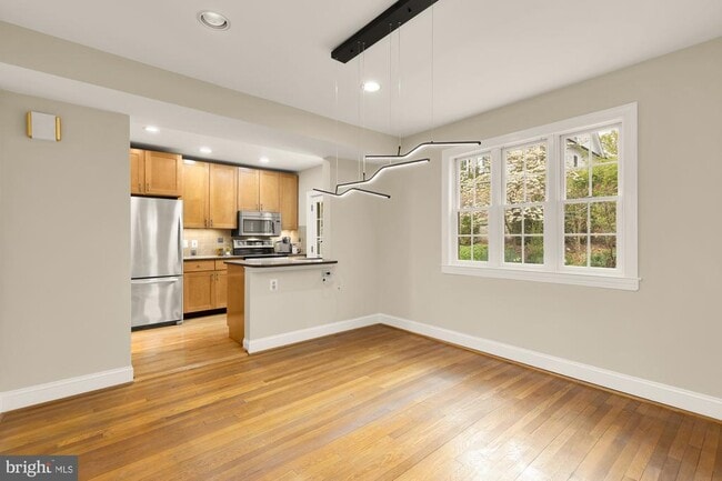 Building Photo - 4809 Wellington Dr