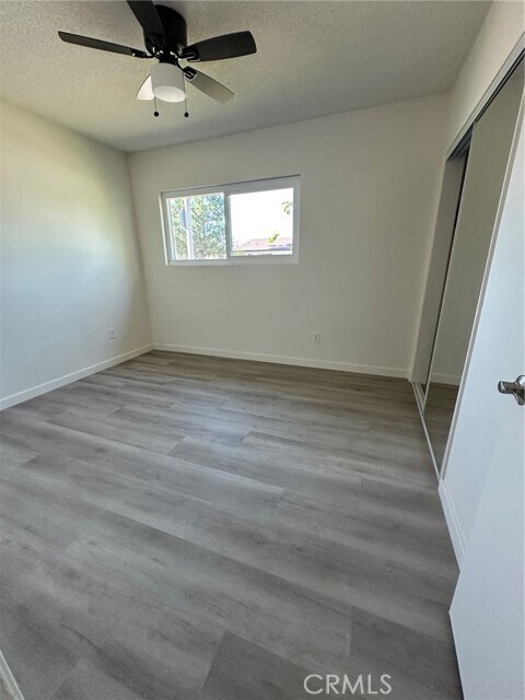 Building Photo - 2138 E Almont Ave