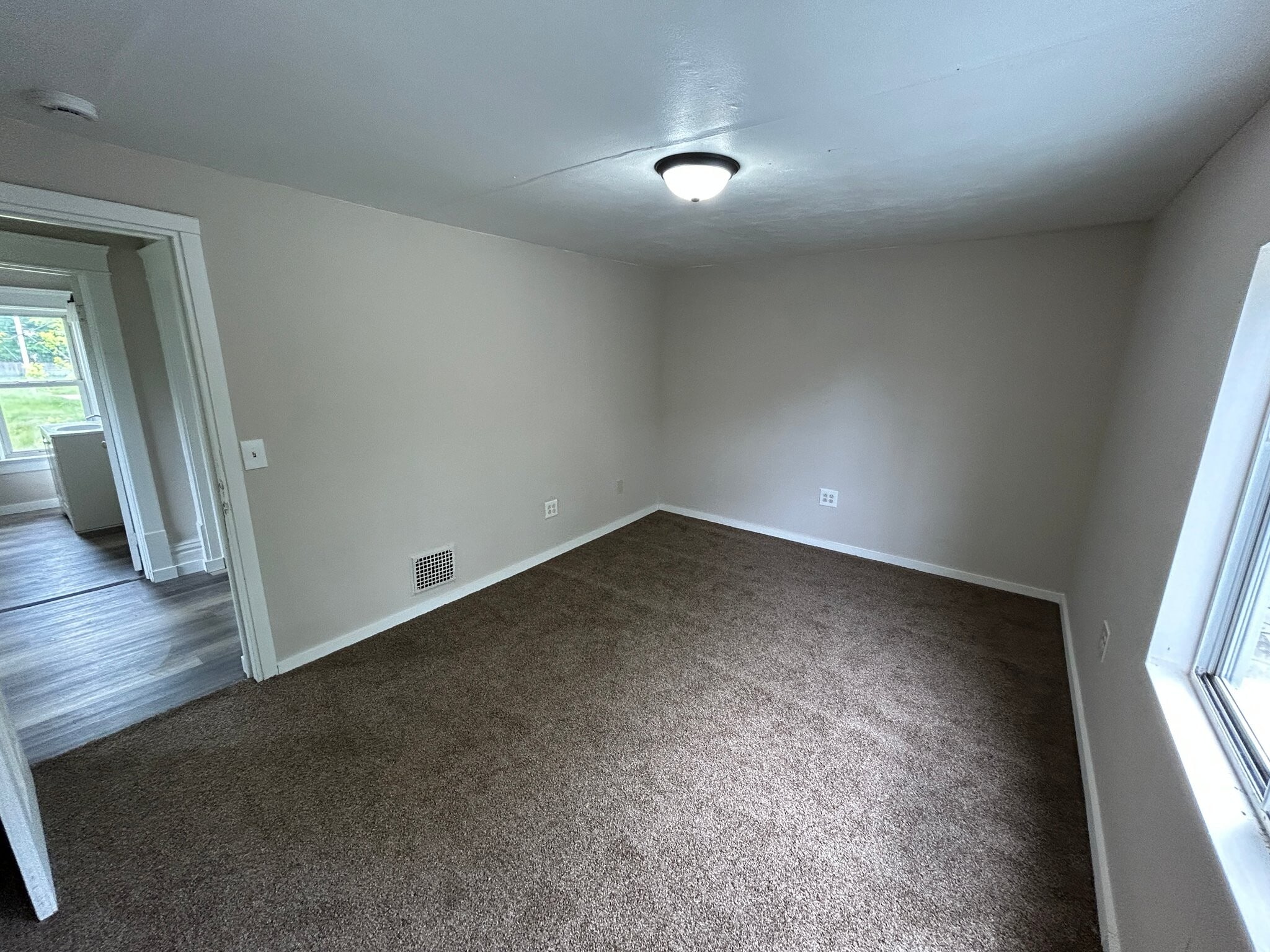 Building Photo - 109 Kent Ct
