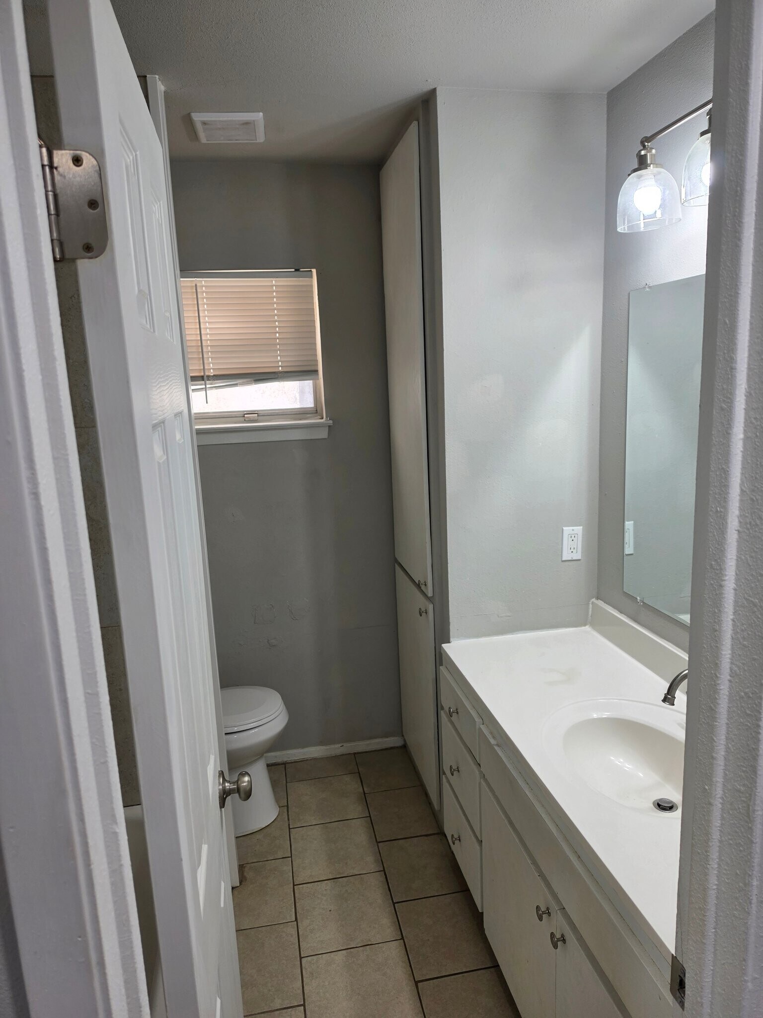 Building Photo - 5906 Deer Horn Dr.