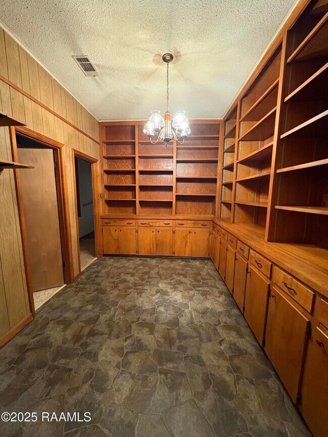 Building Photo - 134 Barton Pl